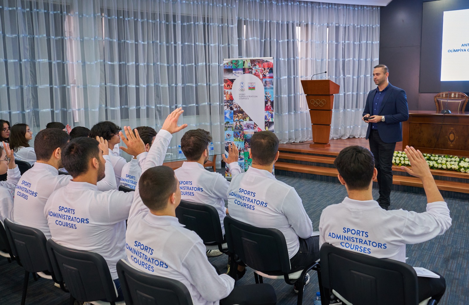 Milli Olimpiya Komitəsində keçirilən &ldquo;İdman İnzibatçılıq kursu&rdquo; başa çatıb - FOTO